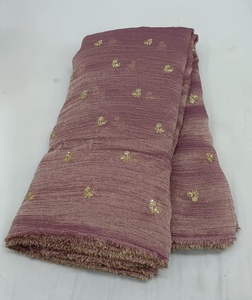 Tissu brodé effet froissé pour travaux semi-artisanaux - Product Image 3