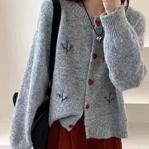 Pull court en maille pour femme - Pull d'hiver court - Tricot doux tendance taille haute pour femme pour l'automne - Product Image 6