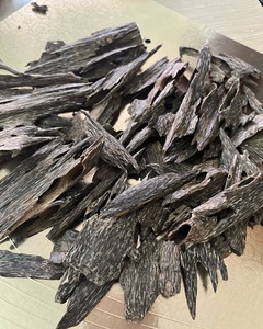 Copeaux d'agarwood 100% naturels Aquilaria Crassna (forme cosmique) AZ Oud Vietnam AWC2 Quang Ngai Vietnam Oud Wood Incense Perfume - Product Image 6