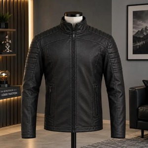 Veste de motard unisexe en cuir noir avec fermeture éclair asymétrique et col à revers clouté - Product Image 1