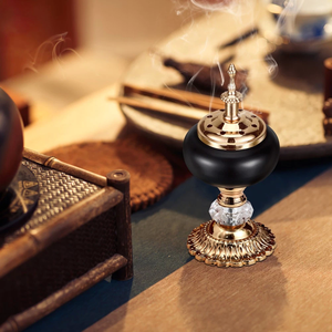 เตาเผากำยานโลหะสไตล์อินเดีย ดีไซน์ทันสมัย สำหรับใช้ทางศาสนา เป็นมิตรกับสิ่งแวดล้อม ทนทาน ผลิตจากวัสดุธรรมชาติ รับทำโลโก้ตามสั่ง กลิ่นหอมสำหรับบ้าน ปรับแต่งได้ - Product Image 5