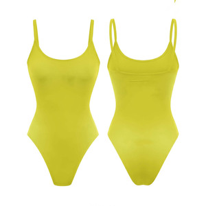 Traje de Baño Elástico de Primera Calidad, Color Amarillo Vibrante, Diseño Sin Costuras, Logotipo Personalizado por Sublimación, Traje de Baño para Mujer - Product Image 1