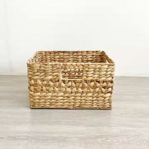 <b>Rectangular</b> <b>storage</b> <b>basket</b> for wardrobes and cabinets, woven from natural rattan, suitable for use in bedrooms and hotels. - Product Image 2