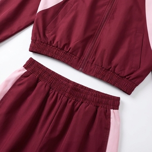 Pantalones Deportivos Borgoña para Mujer con Rayas Laterales Rosas, Corte Holgado, Casual, Largo hasta el Tobillo, Tejido de Punto, Spandex, Poliéster, Hecho en Pakistán - Product Image 6