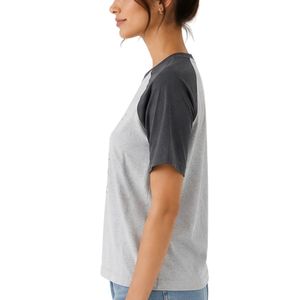 T-shirt décontracté en coton pour femme, gris clair et anthracite, à manches raglan, imprimé floral papillon, col rond, manches courtes, OEM ODM personnalisé - Product Image 3
