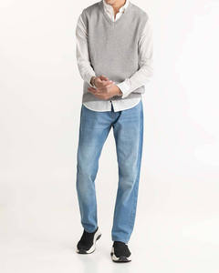 Pull sans manches col en V pour homme, motif jacquard, tricoté avec lettres, pull d'hiver à col rond, tricot personnalisé - Product Image 1