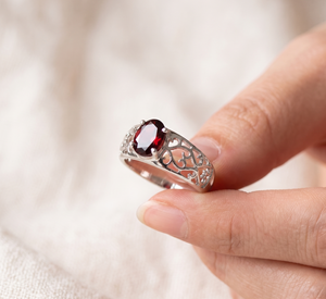 Wholesale IGI Certified 925 Solid Sterling <b>Silver</b> Vintage Designer Handmade <b>Ring</b> Natural Red <b>Garnet</b> Gemstone Claw Setting Party - Product Image 1