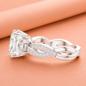 Anillo de Compromiso con Diamante Cultivado en Laboratorio, Corte Princesa, Claridad VVS1-VVS2, Certificado IGI, Oro Blanco, Pavé, Lujoso, para Boda - Product Image 3