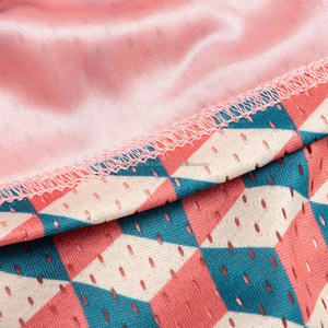 Prima personalizada al por mayor nueva llegada ropa de entrenamiento informal verano ajuste relajado dobladillo dividido estiramiento patrón sólido ropa en blanco - Product Image 4