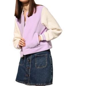 Veste universitaire courte pour femmes grande taille en gros avec broderie, col montant, motif tricoté, décontractée, hiver, haute qualité - Product Image 6