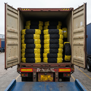 Pneus de camion robustes multi-tailles radiaux pour usage commercial - Product Image 1