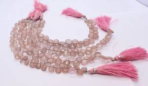 Perles de Quartz Fraise Rose Naturel Facettées en Forme de Cœur, Briolette, Fil de 8 Pouces, 8-9MM, Vente en Gros - Product Image 4