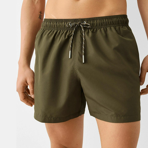 Shorts de bain pour hommes en nylon à séchage rapide, style cargo multi-poches, design pratique, poches utilitaires - Product Image 2