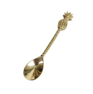 Cuchara larga de latón con mango de abeja en relieve dorado para postres y té, ideal para utensilios de cocina, mesa, cenas y sopas. - Product Image 5
