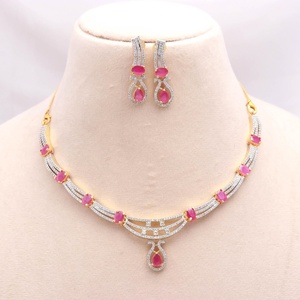 Conjunto de Collar Gargantilla y Pendientes de Piedras Rosas y Blancas con Rubíes CZ Chapados en Oro, Estilo Vintage, para Boda Nupcial, Joyería India de Alta Costura - Product Image 1