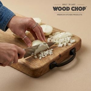 Tabla de cortar de madera de mango de una sola pieza WOOD CHOP, rectangular con asa, producto de cocina premium - Product Image 3