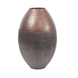 Florero de aluminio fundido de diseño antiguo de estilo moderno, decoración del hogar para bodas, fiestas, Navidad para restaurantes, hoteles - Product Image 4