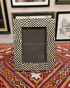 Cadre photo décoratif en bois et résine Cadre photo en résine tendance pour décor de table de salon à la maison - Product Image 1