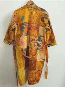 Robe de chambre longue en patchwork fait main, vintage, en soie Kantha, style kimono, pour femmes - Product Image 3