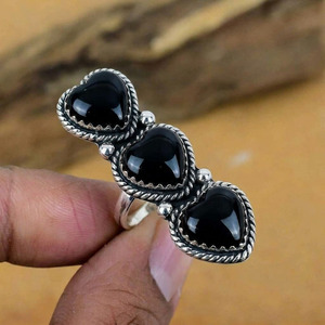 Bague en onyx noir naturel en forme de trois cœurs, argent sterling 925, bijou artisanal en pierre précieuse, cadeau pour elle, vente en gros - Product Image 2