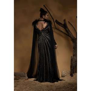 Cuello en V con Bordado de Cuentas Brillantes Estilo Diseñador |   Vestido de Noche Estilo Sirena de Alta Gama |   Vestido largo de manga regular Wear Pro - Product Image 2