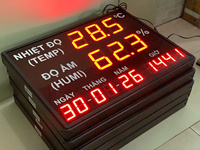 Thermo-hygromètre AT-Temp&Humi avec écran LED, contrôle intelligent par application, alarme haute température, construction en plastique et aluminium, IP52