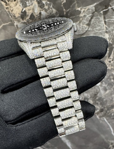 Reloj de Lujo de Alta Calidad con Diamantes de Moissanita, Esfera Redonda Analógica de Cuarzo, Correa de Acero Inoxidable para Hombre y Mujer - Product Image 4