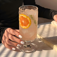Verre à vin élégant de conception moderne, fabriqué à la machine, sans BPA, sans danger pour les aliments, textures variées, compatible lave-vaisselle, écologique, style européen