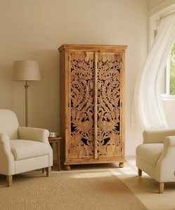 Ensemble de meubles de chambre à coucher en bois antique de style provincial français Puerto Madryn, armoire en bois d'acajou Almira - Product Image 1