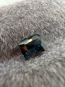 Espinela Azul Cobalto Natural, Corte Radiante, 1.13Ct, 6.51x5.35x3.60MM, Suelta, Facetada, con Juego de Color y Fuego, para Joyería o Colección, Sri Lanka - Product Image 2