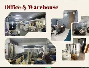 Ensemble d'articles de toilette jetables pour chambre d'hôtel : brosse à dents, peigne, gel douche - Product Image 2