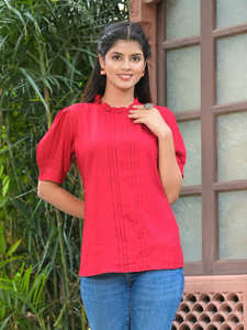 เสื้อผู้หญิงสีแดงลำลอง คอระบาย แขนพองสั้น สีพื้น ใส่สบาย เหมาะกับฤดูร้อน ชุดลำลองประจำวัน เสื้อผ้าสตรี ขายส่ง - Product Image 2