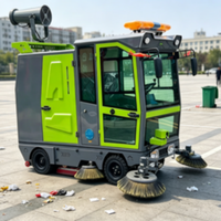 Machine de balayage routier municipale à entretien simple avec canon à brume pour le nettoyage des centres commerciaux et des zones industrielles