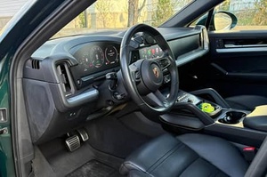 ข้อเสนอสุดพิเศษ รถมือสอง Porsche Cayenne S E-Hybrid Coupe ปี 2025 - Product Image 4