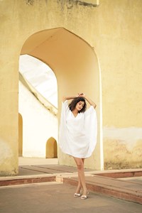 Vestido Mini Bohemio de Lino y Algodón Blanco para Mujer, Cuello en V, Manga Murciélago Extra Grande, Holgado, Informal, Verano, Maxi Vestido - Product Image 4