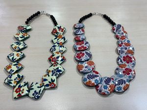 Collar de resina hecho a mano con cuentas naranjas redondas, accesorio de moda para mujer de la India. - Product Image 6
