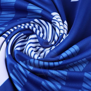 ชุดฟุตบอลพรีเมียม ชุดกีฬา ระบายอากาศได้ดี แห้งเร็ว ผ้าคุณภาพสูง รับสกรีนโลโก้ทีม น้ำหนักเบา เหมาะสำหรับฝึกซ้อมและแข่งขัน - Product Image 6