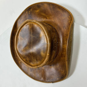 Sombrero de Vaquero de Cuero Genuino Desgastado de Alta Calidad, Estilo Western Outback, Forma de Sombrero de Bush, Ala Ancha Moldeable, Protección Solar Duradera - Product Image 5