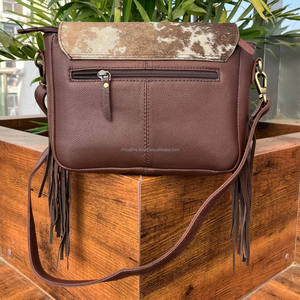 Vente en gros de nouveautés Sac à bandoulière en cuir de vachette usiné à la main pour femmes à la mode Sacs à bandoulière à franges en cuir véritable de haute qualité - Product Image 5
