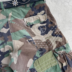 <b>Men's</b> Camouflage Patchwork Bermuda <b>Shorts</b> With Leopard <b>Patches</b> And Applique Design Casual Style Mid Waist Canvas Material - Product Image 4