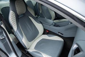 Aston Martin Vanquish Coupé 2014 - Product Image 4