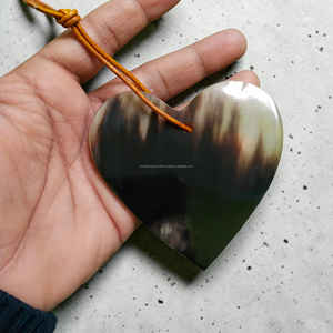 Adornos navideños de cuerno de búfalo y buey con acabado de alto brillo a precio de mayorista - Product Image 3