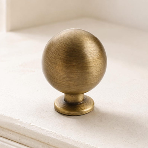 Poignées de meuble en laiton antique, tirants de tiroir vintage, poignées de meuble classiques, quincaillerie de placard rétro, décoratives pour commodes de cuisine - Product Image 4