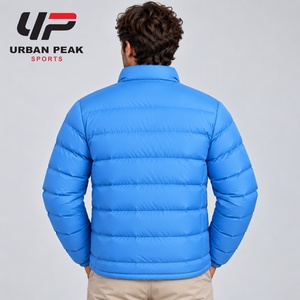 Chaqueta Acolchada Moderna para Hombre con Paneles de Color en Contraste, Detalles de Costura Modernos y Ajuste Cómodo para el Día a Día - Product Image 3