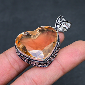 Venta al por mayor de colgantes de plata de ley con citrino dorado natural creado en laboratorio, en forma de corazón, para mujer. - Product Image 4