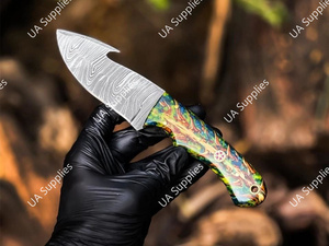 มีดดาบเหล็กดามัสกัส ใบมีดแบบ Fixed Blade สำหรับล่าสัตว์ เอาตัวรอด ตั้งแคมป์ ใช้ในยุทธวิธี  ด้ามจับพลาสติกแบบกำหนดเองได้  พร้อมปลอกหนัง สำหรับกิจกรรมกลางแจ้ง - Product Image 5