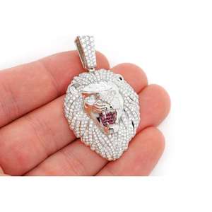 Pendentif Tête de Lion Hip Hop Moissanite Iced Out, Breloque Luxe Animal Bling, Disponible en Argent, Or 10K, Or 14K, Bijoux - Product Image 1