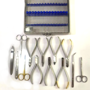 Juego de 13 Instrumentos Dentales de Ortodoncia Básica de Alta Calidad, Kit de Composite de Acero Inoxidable Plateado, Certificado CE - Product Image 1