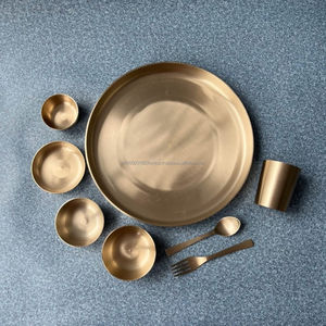 Service de table en bronze et laiton Kansa avec finition mate Bol Thali Cuillère et verre Service de table traditionnel - Product Image 2