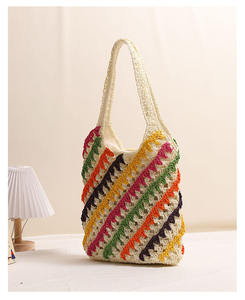 Ilumina tus días soleados con este vibrante bolso de hilo natural con coloridas rayas diagonales de crochet y asas cómodas. - Product Image 5